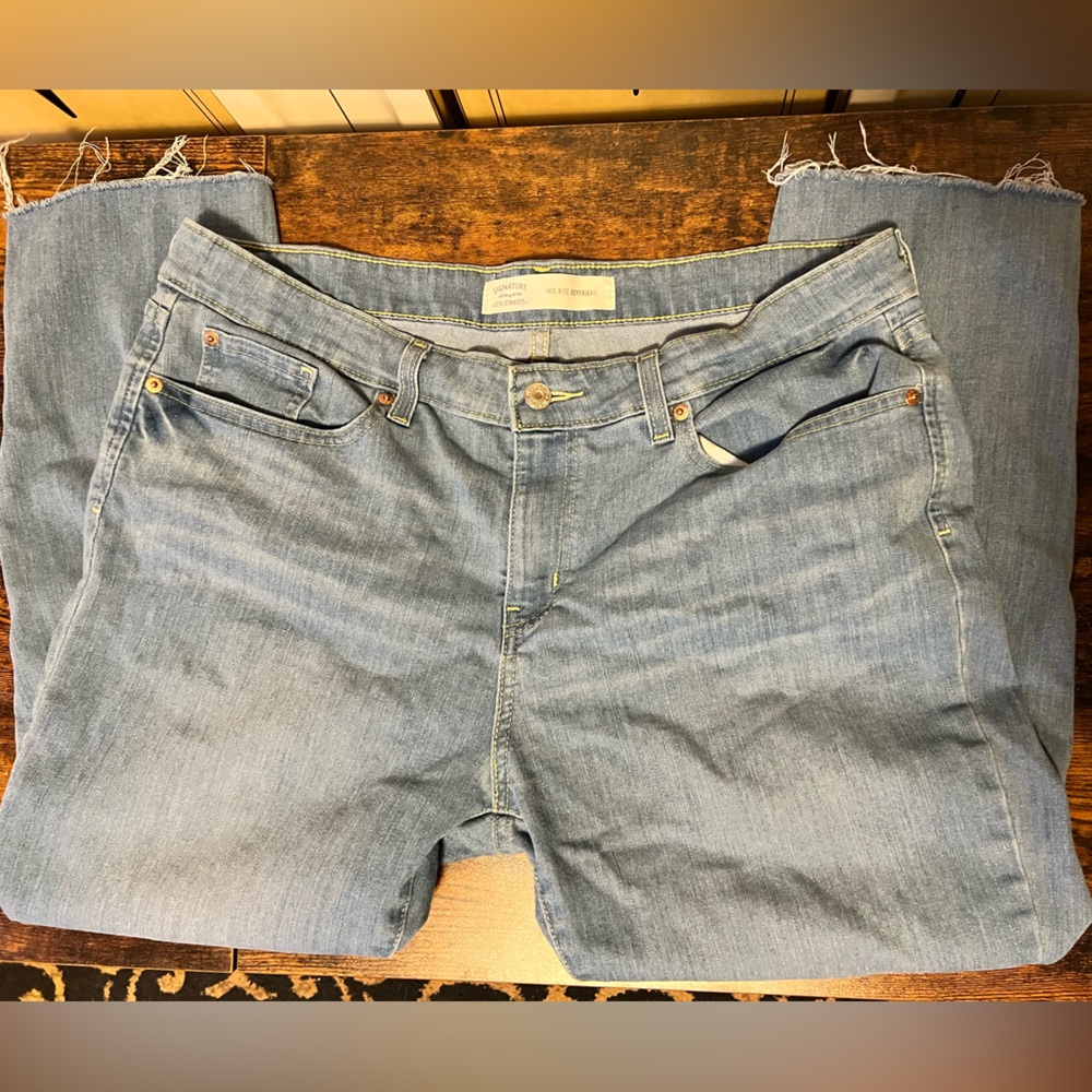 Signature by Levi Strauss Light Blue Ankle Jeans